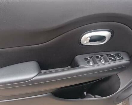 Киа Soul 2016 в Першотравенске на Automoto.ua Серый Киа Soul, объемом двигателя 2 л и пробегом 75 тыс. км за 13500 $, фото 16 на Automoto.ua