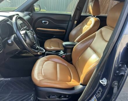 Киа Soul 2016 в Житомире на Automoto.ua Серый Киа Soul, объемом двигателя 2 л и пробегом 79 тыс. км за 2000 $, фото 5 на Automoto.ua