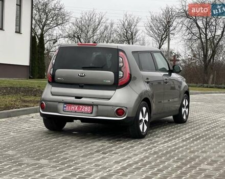 Сірий Кіа Soul, об'ємом двигуна 0 л та пробігом 107 тис. км за 6750 $, фото 10 на Automoto.ua