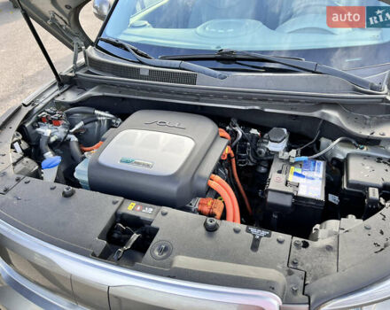 Киа Soul 2016 в Владимир-Волынский на Automoto.ua Серый Киа Soul, объемом двигателя 0 л и пробегом 143 тыс. км за 10250 $, фото 53 на Automoto.ua