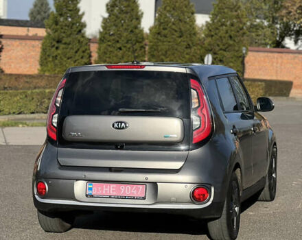 Киа Soul 2016 в Владимир-Волынский на Automoto.ua Серый Киа Soul, объемом двигателя 0 л и пробегом 143 тыс. км за 10250 $, фото 5 на Automoto.ua