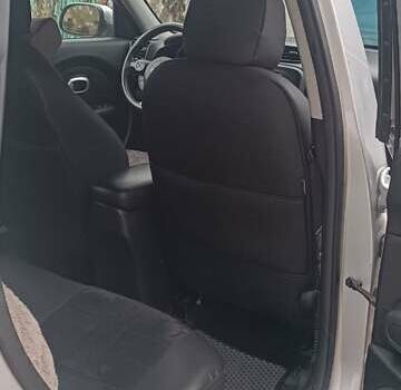 Киа Soul 2016 в Першотравенске на Automoto.ua Серый Киа Soul, объемом двигателя 2 л и пробегом 75 тыс. км за 13500 $, фото 26 на Automoto.ua