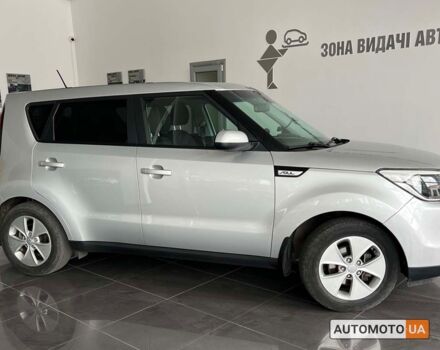 Сірий Кіа Soul, об'ємом двигуна 1.6 л та пробігом 165 тис. км за 10000 $, фото 6 на Automoto.ua