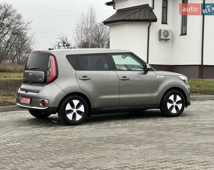 Сірий Кіа Soul, об'ємом двигуна 0 л та пробігом 107 тис. км за 6750 $, фото 18 на Automoto.ua
