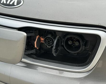 Киа Soul 2016 в Луцке на Automoto.ua Серый Киа Soul, объемом двигателя 0 л и пробегом 110 тыс. км за 9600 $, фото 12 на Automoto.ua