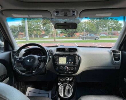 Серый Киа Soul, объемом двигателя 2 л и пробегом 93 тыс. км за 4400 $, фото 6 на Automoto.ua