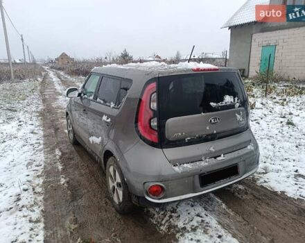 Серый Киа Soul, объемом двигателя 0 л и пробегом 99 тыс. км за 6700 $, фото 2 на Automoto.ua