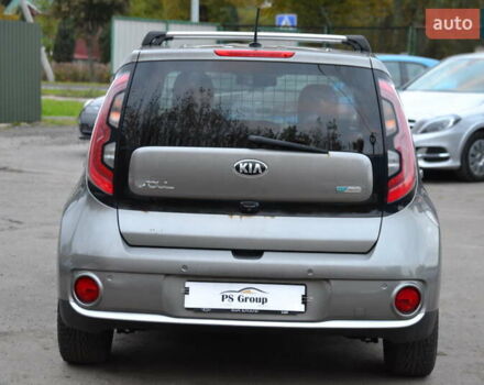 Киа Soul 2016 в Луцке на Automoto.ua Серый Киа Soul, объемом двигателя 0 л и пробегом 125 тыс. км за 5999 $, фото 8 на Automoto.ua
