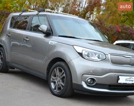 Киа Soul 2016 в Луцке на Automoto.ua Серый Киа Soul, объемом двигателя 0 л и пробегом 125 тыс. км за 5999 $, фото 4 на Automoto.ua