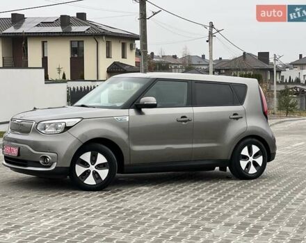 Сірий Кіа Soul, об'ємом двигуна 0 л та пробігом 107 тис. км за 6750 $, фото 6 на Automoto.ua