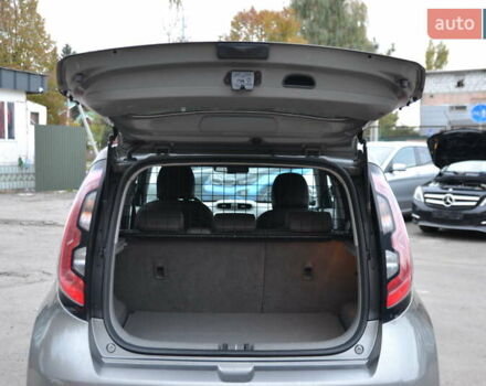Киа Soul 2016 в Луцке на Automoto.ua Серый Киа Soul, объемом двигателя 0 л и пробегом 125 тыс. км за 5999 $, фото 17 на Automoto.ua