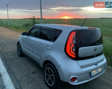 Серый Киа Soul, объемом двигателя 0 л и пробегом 95 тыс. км за 9400 $, фото 2 на Automoto.ua