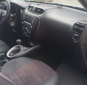 Серый Киа Soul, объемом двигателя 2 л и пробегом 75 тыс. км за 12600 $, фото 15 на Automoto.ua