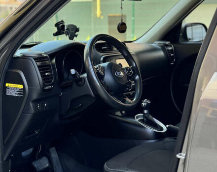 Серый Киа Soul, объемом двигателя 2 л и пробегом 137 тыс. км за 11499 $, фото 15 на Automoto.ua