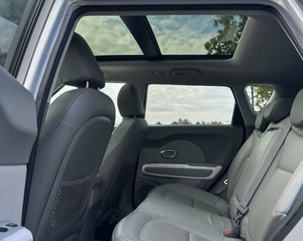 Сірий Кіа Soul, об'ємом двигуна 0 л та пробігом 161 тис. км за 10200 $, фото 41 на Automoto.ua