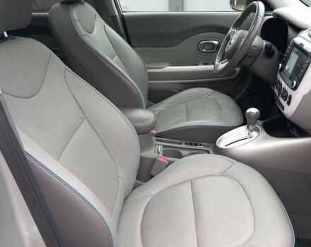 Серый Киа Soul, объемом двигателя 0 л и пробегом 60 тыс. км за 11700 $, фото 9 на Automoto.ua