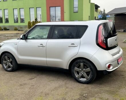 Серый Киа Soul, объемом двигателя 0 л и пробегом 100 тыс. км за 10300 $, фото 6 на Automoto.ua