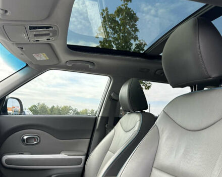 Сірий Кіа Soul, об'ємом двигуна 0 л та пробігом 161 тис. км за 10350 $, фото 27 на Automoto.ua