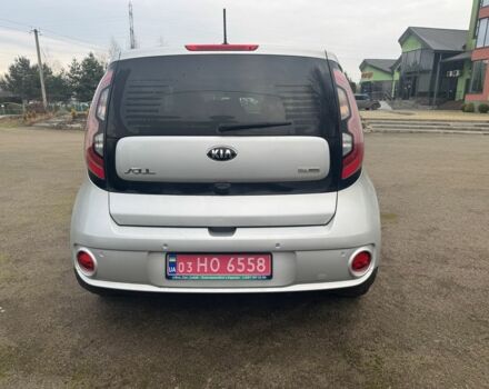 Серый Киа Soul, объемом двигателя 0 л и пробегом 100 тыс. км за 10300 $, фото 4 на Automoto.ua