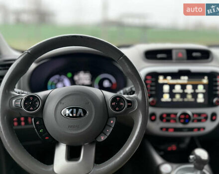 Сірий Кіа Soul, об'ємом двигуна 0 л та пробігом 141 тис. км за 10444 $, фото 15 на Automoto.ua