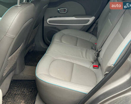 Киа Soul 2017 в Виннице на Automoto.ua Серый Киа Soul, объемом двигателя 0 л и пробегом 108 тыс. км за 10390 $, фото 17 на Automoto.ua