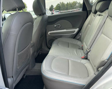 Сірий Кіа Soul, об'ємом двигуна 0 л та пробігом 161 тис. км за 10350 $, фото 31 на Automoto.ua