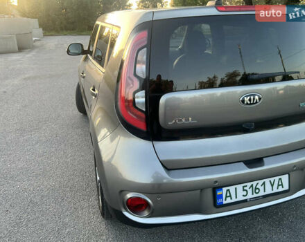 Серый Киа Soul, объемом двигателя 0 л и пробегом 97 тыс. км за 11850 $, фото 6 на Automoto.ua
