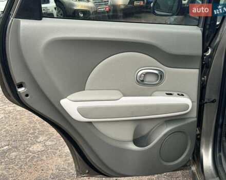 Киа Soul 2017 в Виннице на Automoto.ua Серый Киа Soul, объемом двигателя 0 л и пробегом 108 тыс. км за 10390 $, фото 15 на Automoto.ua