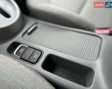 Сірий Кіа Soul, об'ємом двигуна 0 л та пробігом 141 тис. км за 10444 $, фото 24 на Automoto.ua