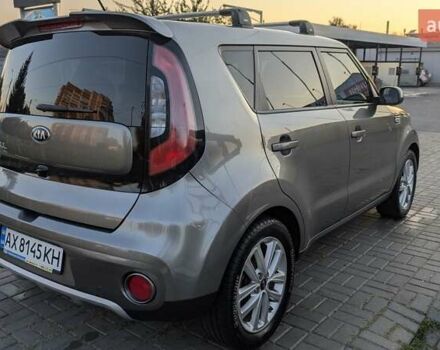 Сірий Кіа Soul, об'ємом двигуна 2 л та пробігом 108 тис. км за 11300 $, фото 8 на Automoto.ua