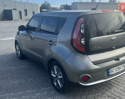 Киа Soul 2017 в Львове на Automoto.ua Серый Киа Soul, объемом двигателя 0 л и пробегом 140 тыс. км за 9800 $, фото 5 на Automoto.ua