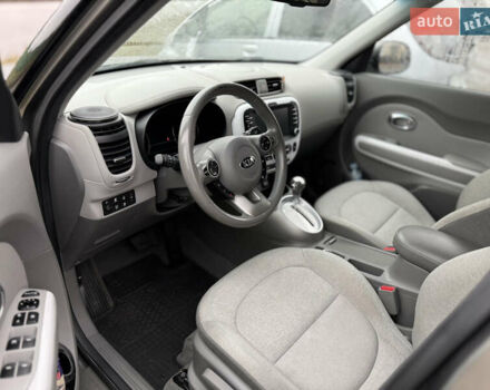 Сірий Кіа Soul, об'ємом двигуна 0 л та пробігом 141 тис. км за 10444 $, фото 6 на Automoto.ua