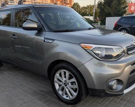 Сірий Кіа Soul, об'ємом двигуна 2 л та пробігом 108 тис. км за 11300 $, фото 3 на Automoto.ua