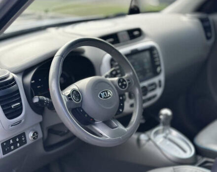 Сірий Кіа Soul, об'ємом двигуна 0 л та пробігом 161 тис. км за 10200 $, фото 26 на Automoto.ua
