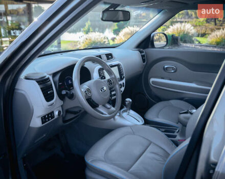 Сірий Кіа Soul, об'ємом двигуна 0 л та пробігом 46 тис. км за 11750 $, фото 14 на Automoto.ua