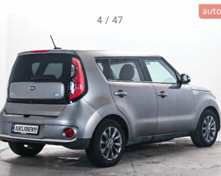 Сірий Кіа Soul, об'ємом двигуна 0 л та пробігом 141 тис. км за 10444 $, фото 55 на Automoto.ua