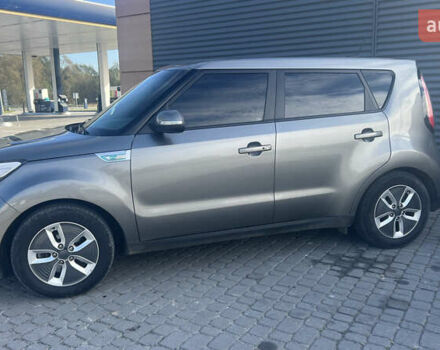 Киа Soul 2017 в Львове на Automoto.ua Серый Киа Soul, объемом двигателя 0 л и пробегом 140 тыс. км за 9800 $, фото 17 на Automoto.ua