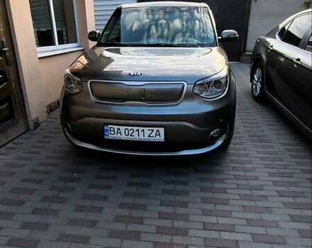 Серый Киа Soul, объемом двигателя 0 л и пробегом 82 тыс. км за 11500 $, фото 2 на Automoto.ua