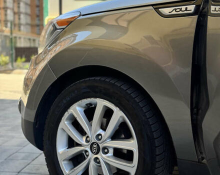 Серый Киа Soul, объемом двигателя 2 л и пробегом 137 тыс. км за 11499 $, фото 18 на Automoto.ua