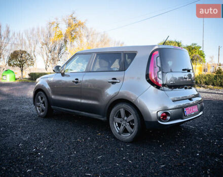 Сірий Кіа Soul, об'ємом двигуна 0 л та пробігом 46 тис. км за 11750 $, фото 10 на Automoto.ua