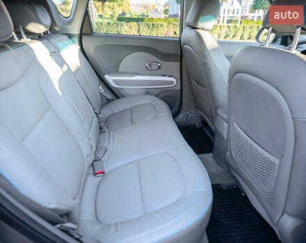 Сірий Кіа Soul, об'ємом двигуна 0 л та пробігом 46 тис. км за 11750 $, фото 25 на Automoto.ua