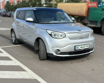 Сірий Кіа Soul, об'ємом двигуна 0 л та пробігом 161 тис. км за 10350 $, фото 6 на Automoto.ua