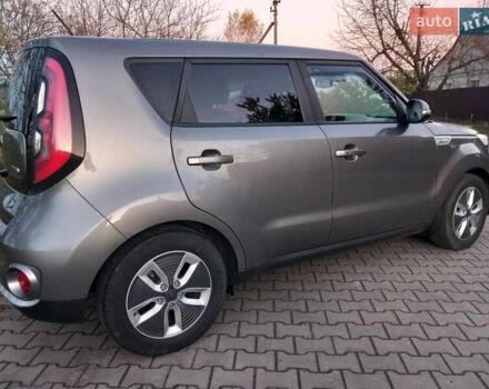 Сірий Кіа Soul, об'ємом двигуна 0 л та пробігом 105 тис. км за 11200 $, фото 5 на Automoto.ua
