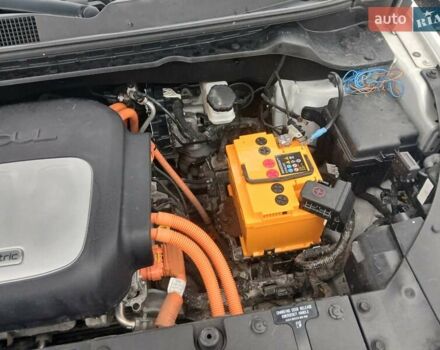 Серый Киа Soul, объемом двигателя 0 л и пробегом 153 тыс. км за 9900 $, фото 16 на Automoto.ua