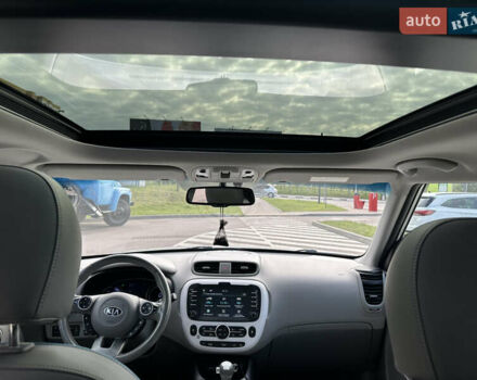 Сірий Кіа Soul, об'ємом двигуна 0 л та пробігом 161 тис. км за 10200 $, фото 33 на Automoto.ua