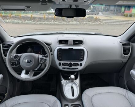 Серый Киа Soul, объемом двигателя 0 л и пробегом 100 тыс. км за 10300 $, фото 7 на Automoto.ua