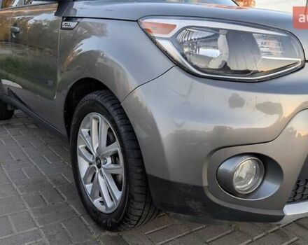 Сірий Кіа Soul, об'ємом двигуна 2 л та пробігом 108 тис. км за 11300 $, фото 13 на Automoto.ua
