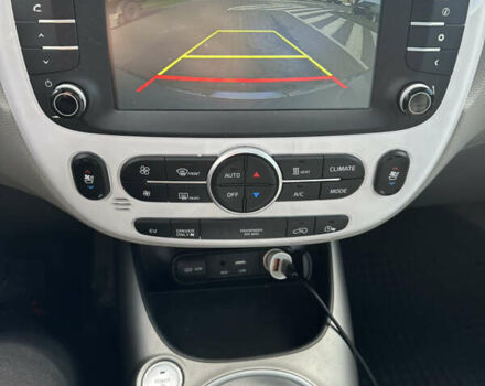 Сірий Кіа Soul, об'ємом двигуна 0 л та пробігом 161 тис. км за 10200 $, фото 31 на Automoto.ua