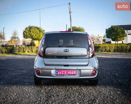 Сірий Кіа Soul, об'ємом двигуна 0 л та пробігом 46 тис. км за 11750 $, фото 7 на Automoto.ua