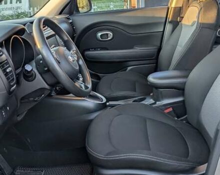 Сірий Кіа Soul, об'ємом двигуна 2 л та пробігом 108 тис. км за 11300 $, фото 15 на Automoto.ua